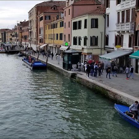 Luxury Apartments Palazzo Nani Venedig Exterior foto
